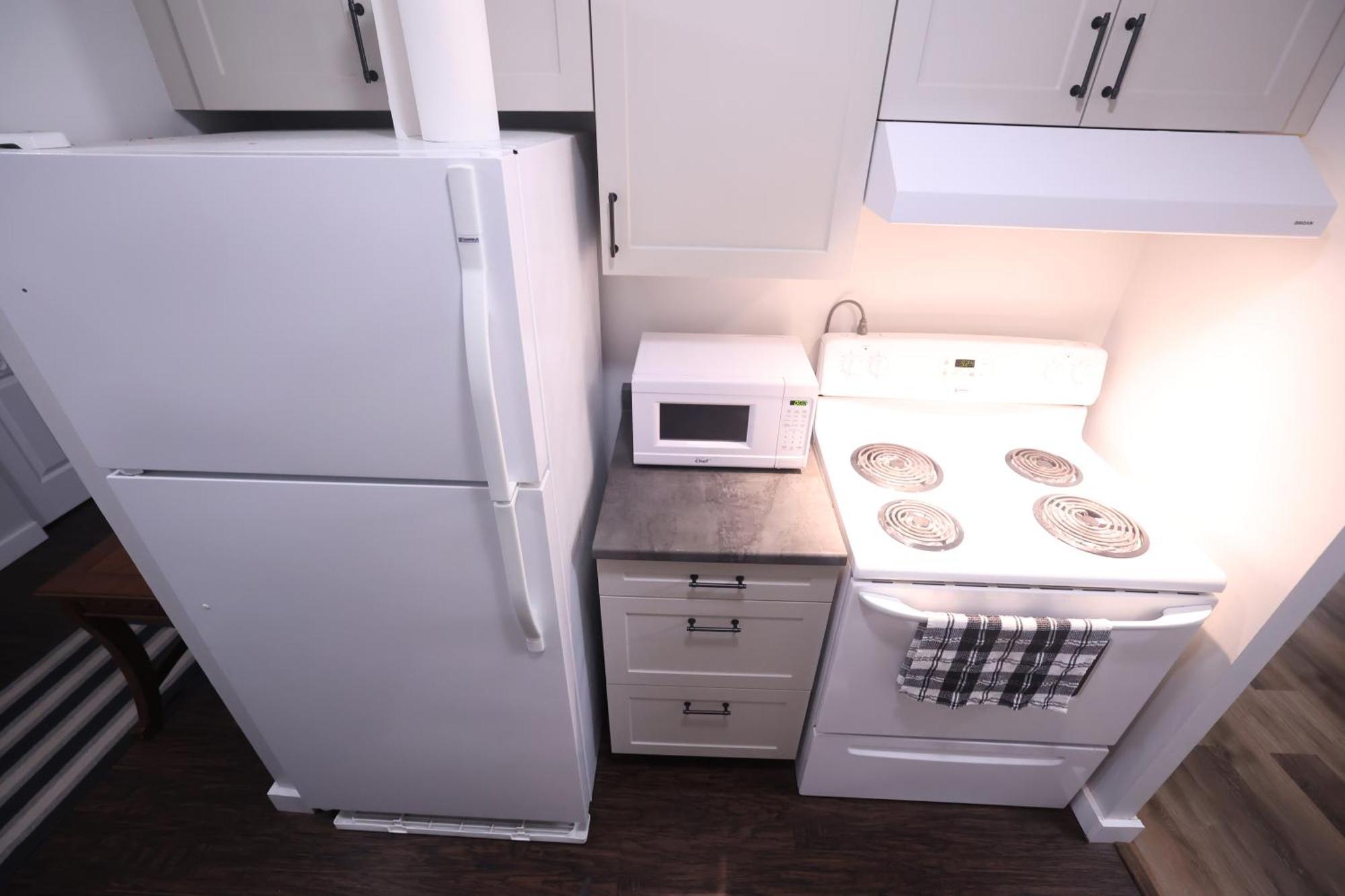 Ferienwohnung Paris Plaza Elliot Lake Exterior foto
